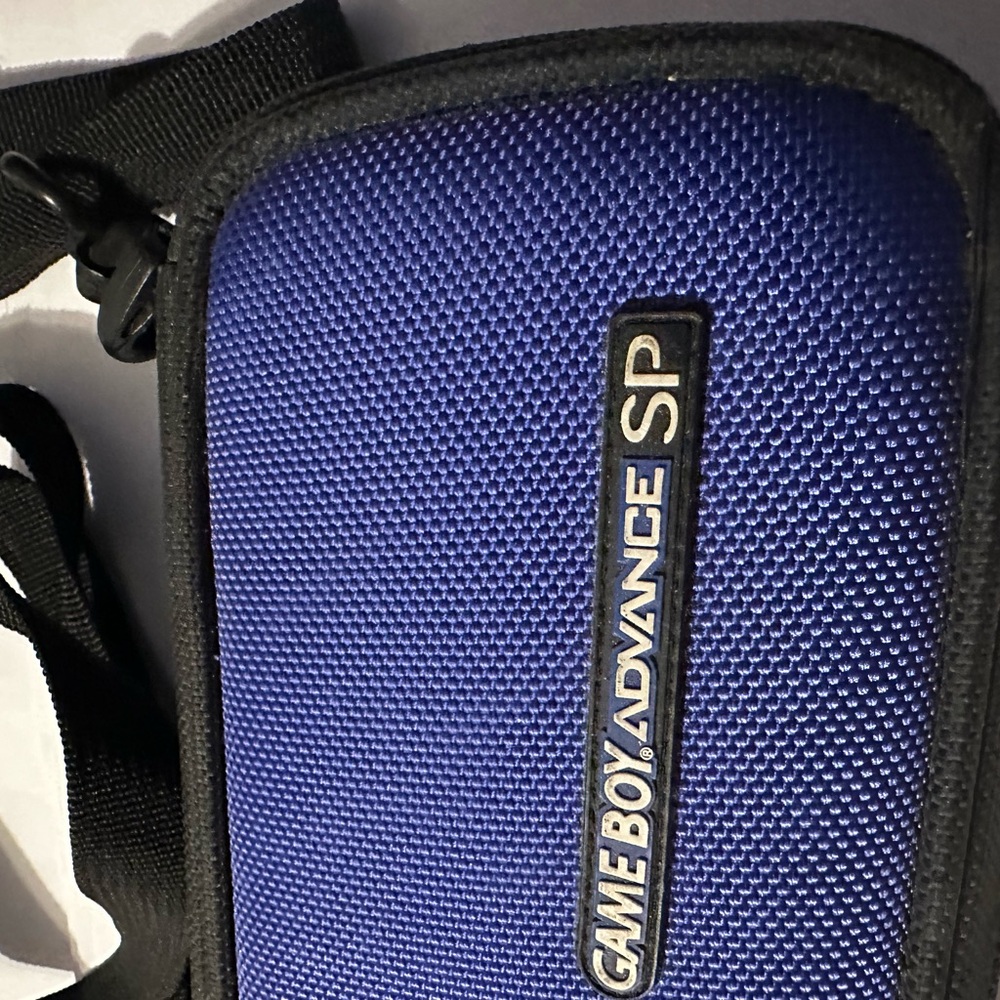 Nintendo Blue and Black Game Boy Advance SP Carrying Case - Picture 2 of 6